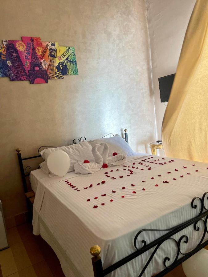 Meramees Hotel *