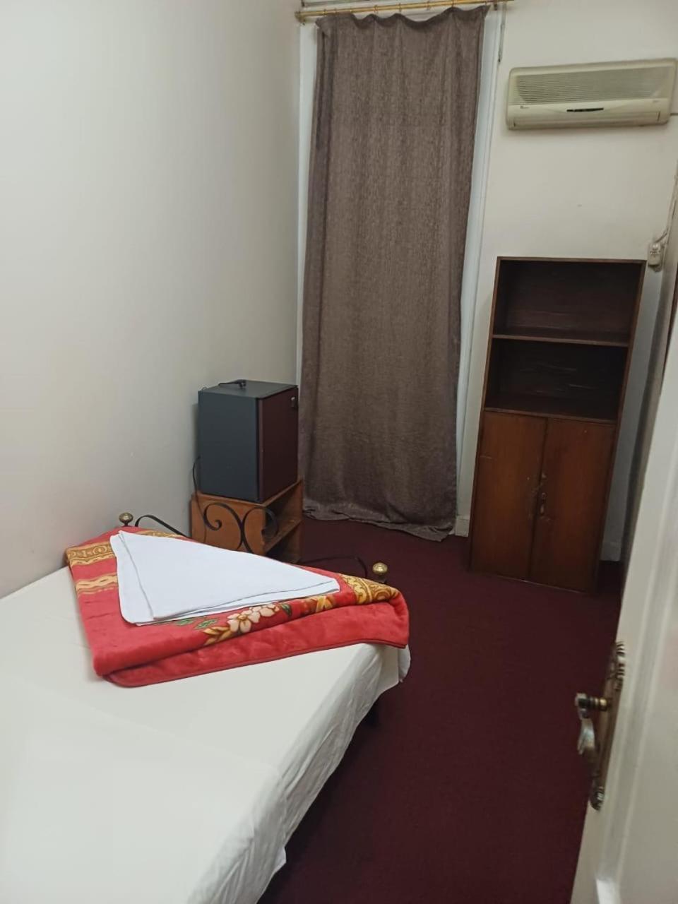 Meramees Hotel *